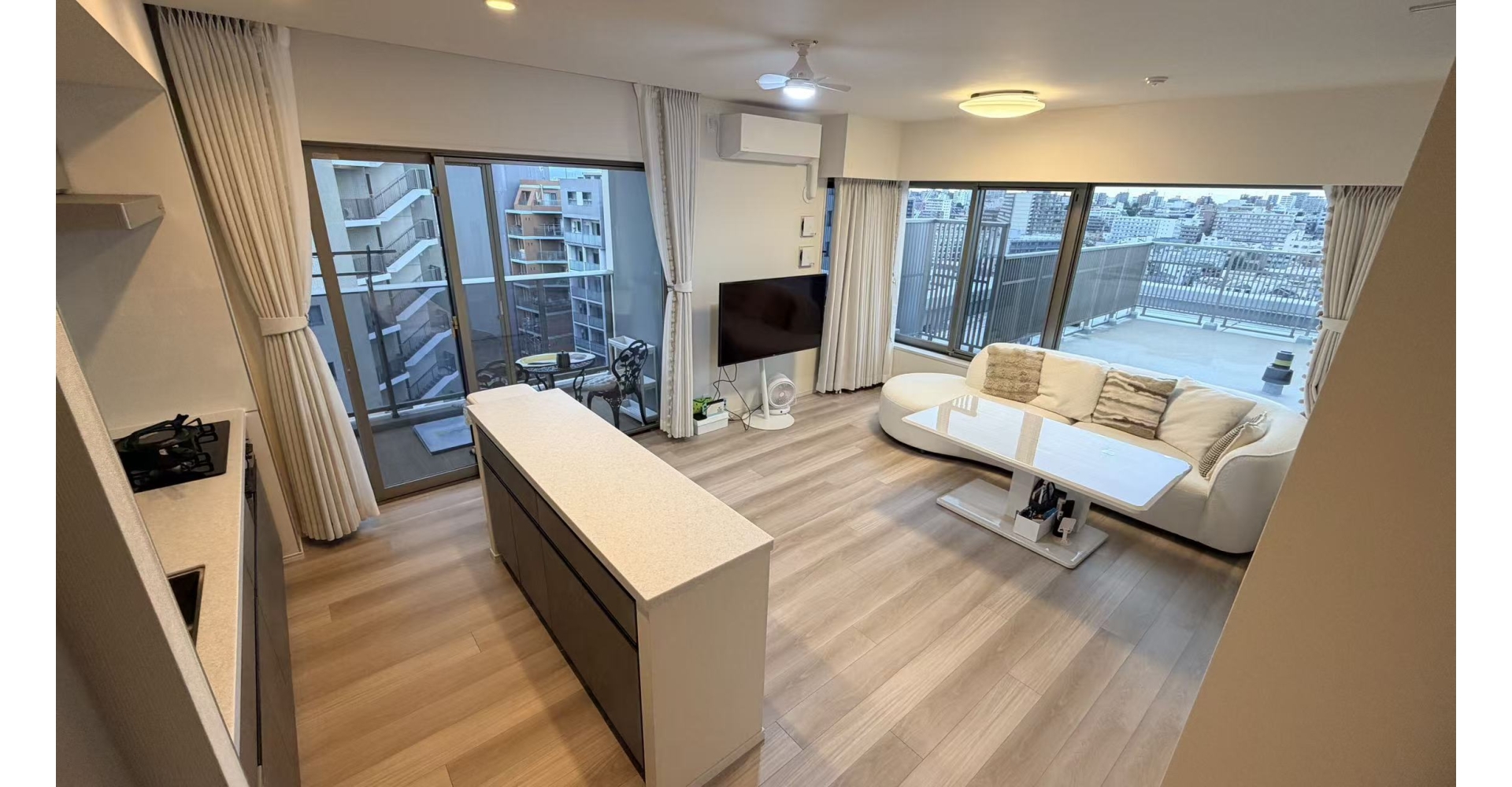 4f7f84f1c0a742f457473883555295f4 - 時一