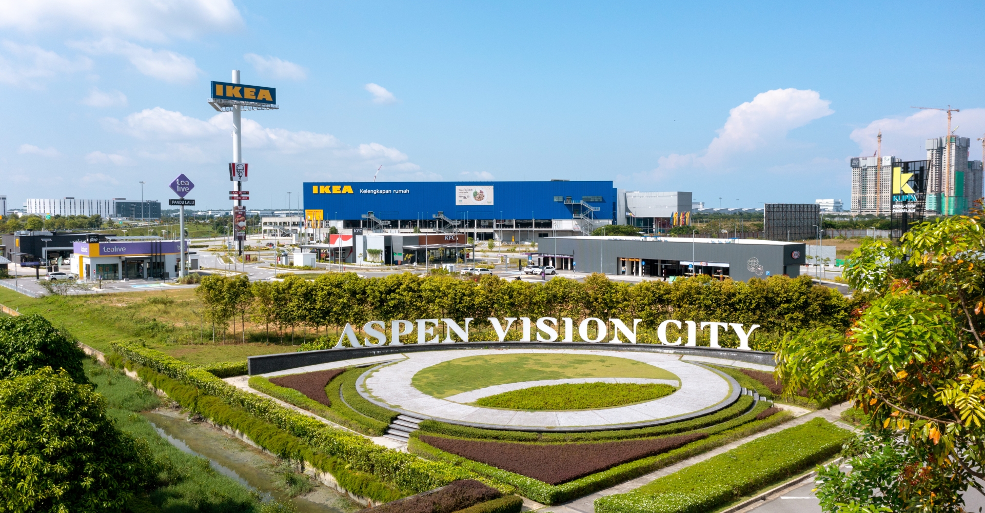 Aspen Vision City - Elly Chee