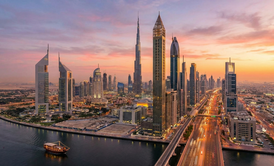 【快訊】杜拜房市兩極化，頂級豪宅成抗跌保證 [2026/02/16]